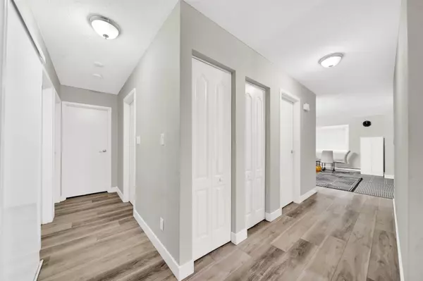 Surrey, BC V3W 7Z2,13275 70b AVE #104