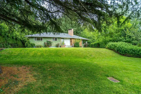 Surrey, BC V4N 2N6,15875 101a AVE