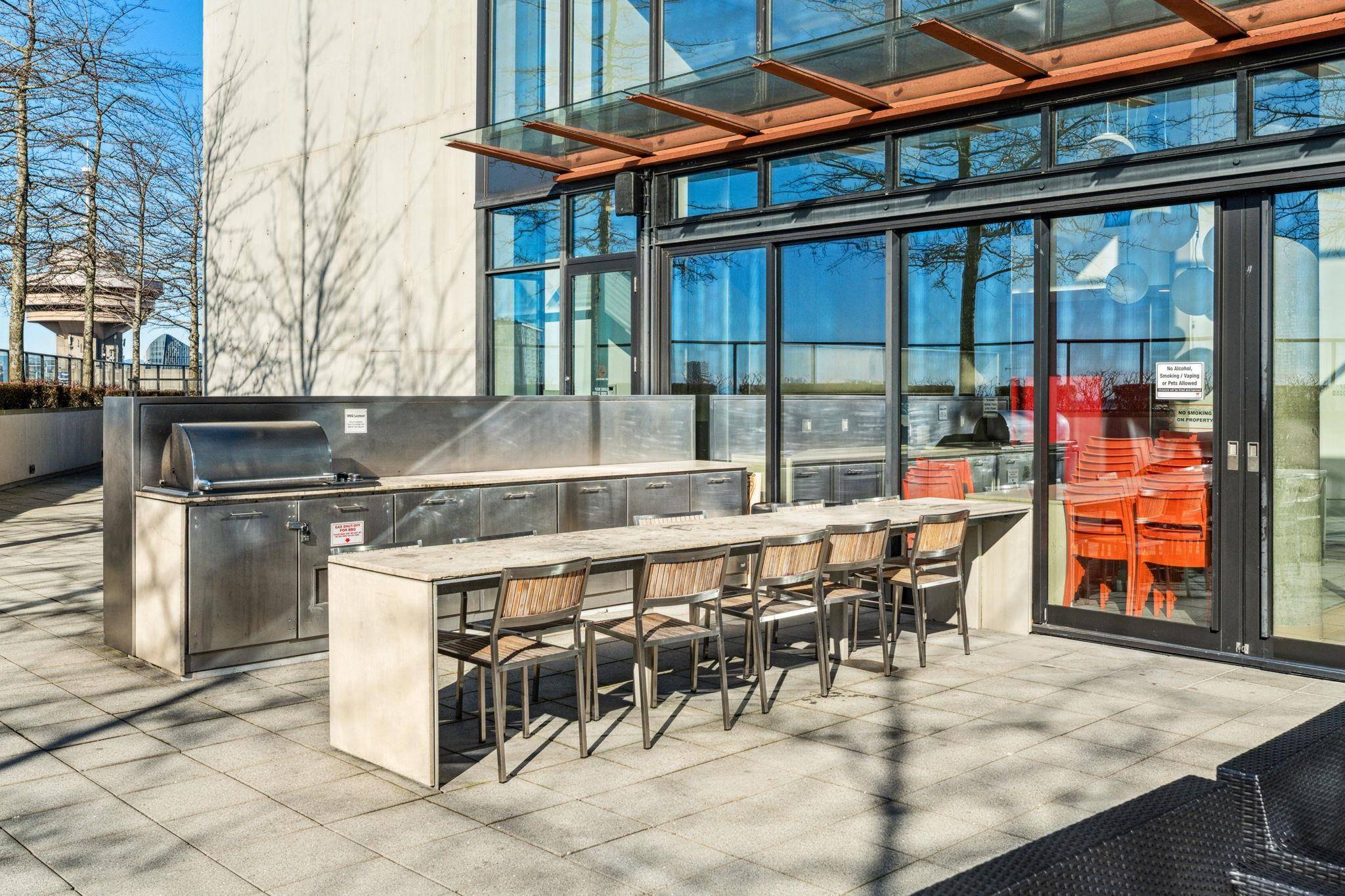 128 W Cordova ST #705 Vancouver, BC V6B 0E6
