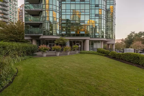 Vancouver, BC V6E 4N1,555 Jervis ST #604