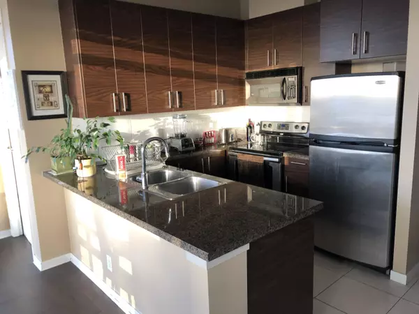 Burnaby, BC V5C 0B3,2355 Madison AVE #1604
