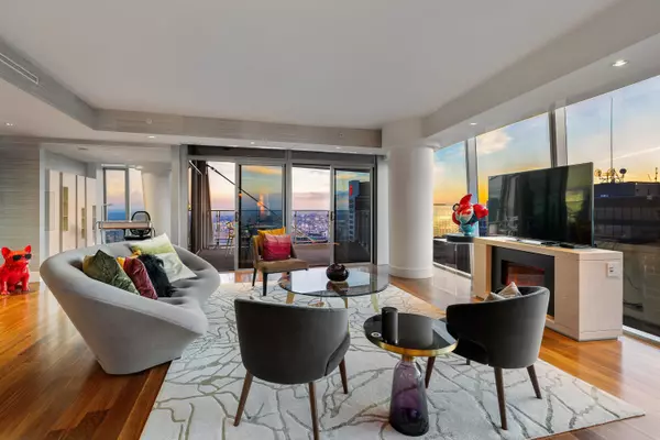 667 Howe ST #4104 Vancouver, BC V6C 0B5