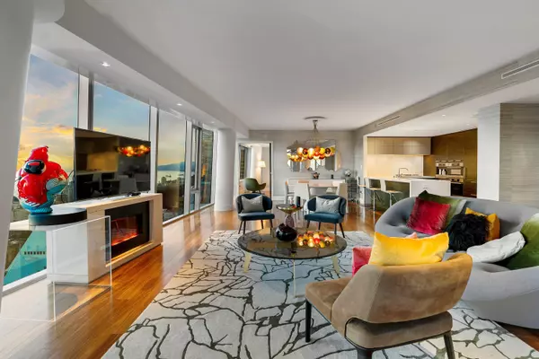 667 Howe ST #4104 Vancouver, BC V6C 0B5