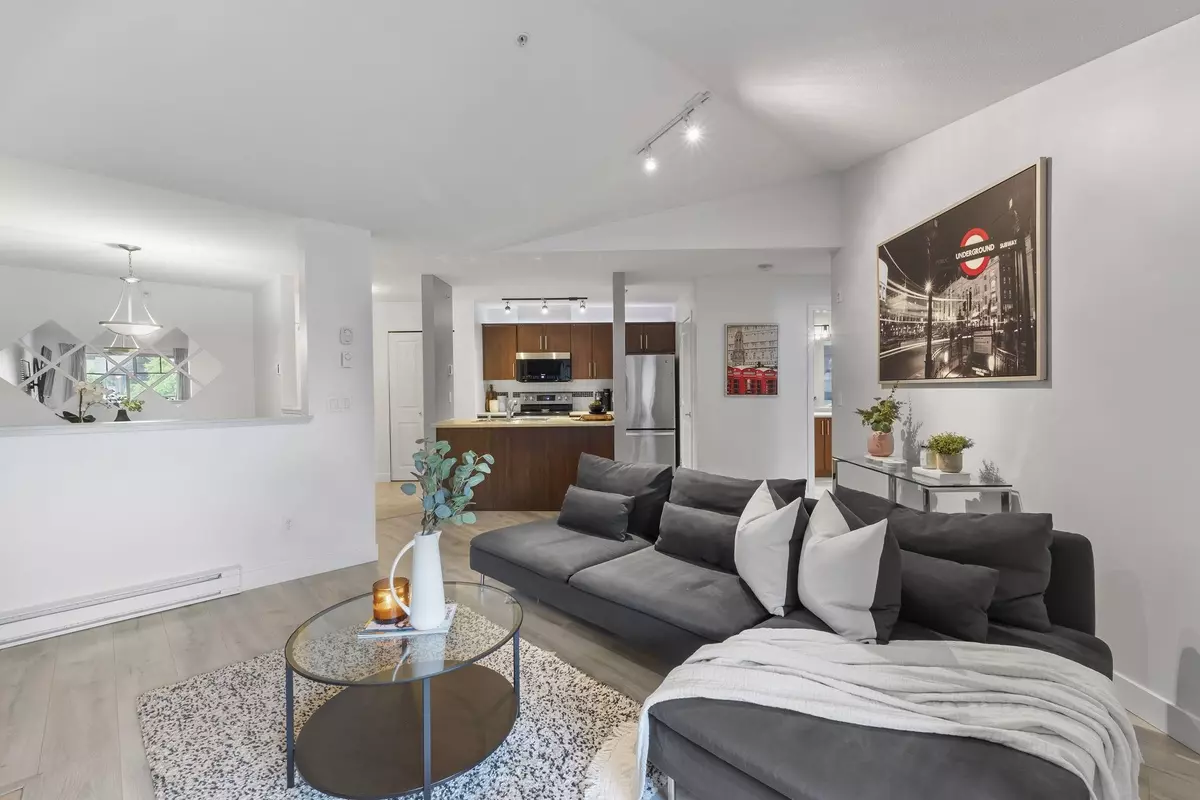 Maple Ridge, BC V2X 8W6,12248 224 ST #402