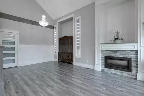 Surrey, BC V3S 1Y6,17271 64 AVE