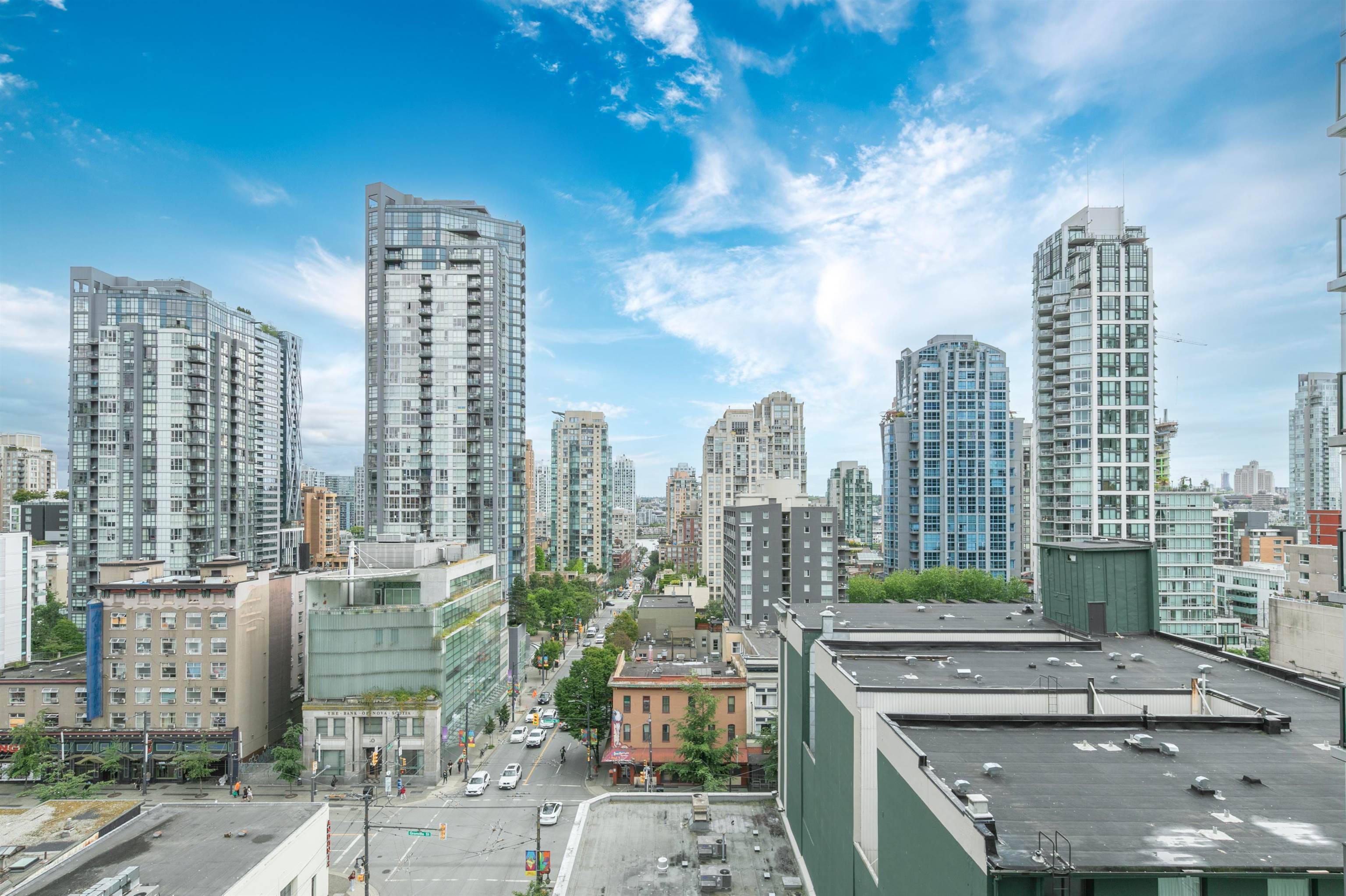Vancouver, BC V6Z 2M9,1212 Howe ST #1102