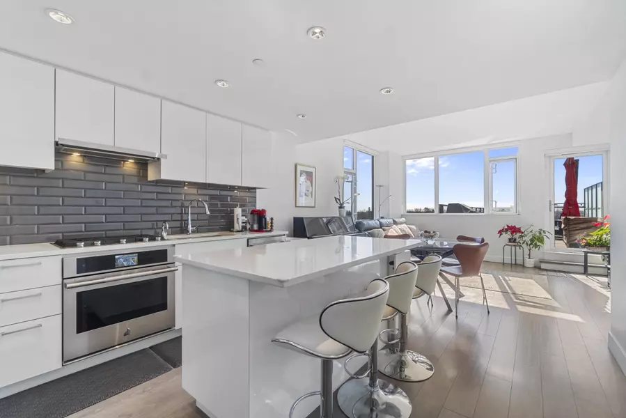 3451 Sawmill CRES #702, Vancouver, BC V5S 0H3