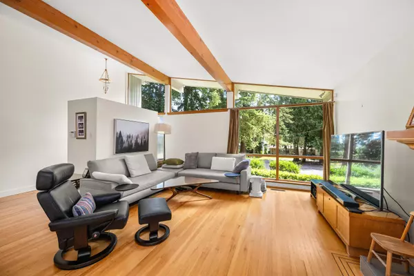 Burnaby, BC V5J 2E8,3995 Southwood ST