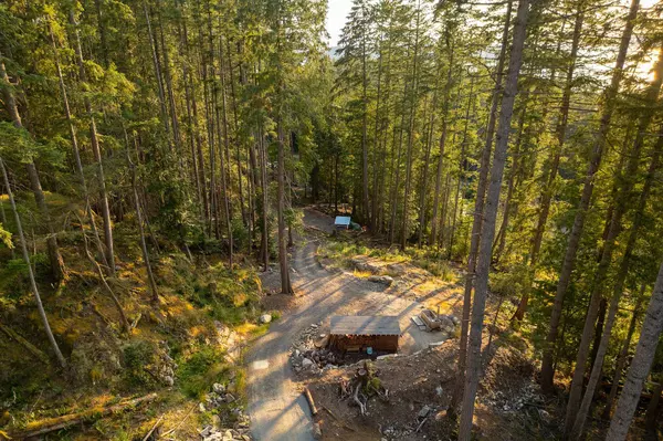 Bowen Island, BC V0N 1G2,1701 Joan Audrey LN