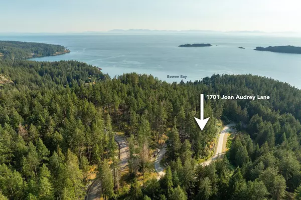 1701 Joan Audrey LN Bowen Island, BC V0N 1G2