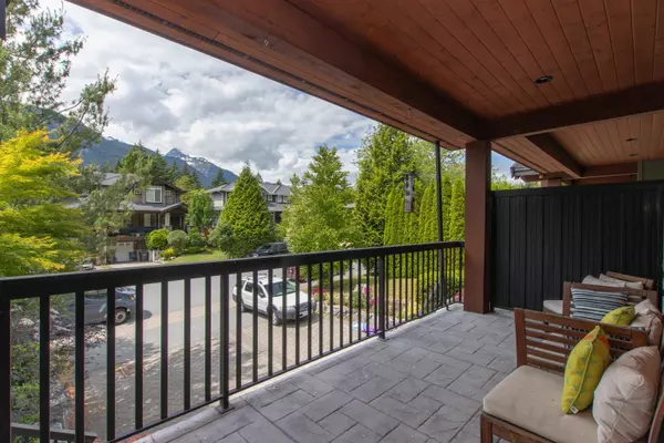 Squamish, BC V0N 1H0,41716 Honey LN