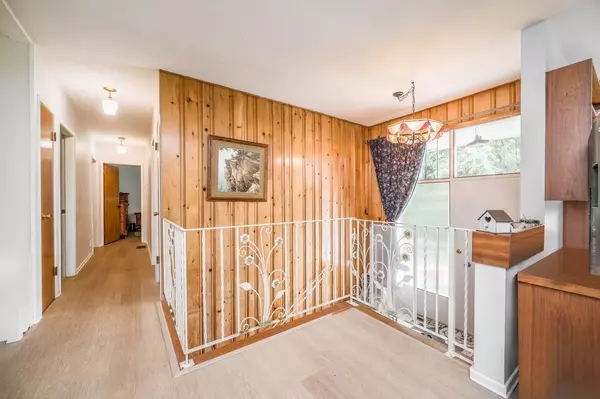 Maple Ridge, BC V2W 1G8,25050 Morrisette PL