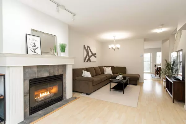 Surrey, BC V3R 0Z9,8888 151 ST #34