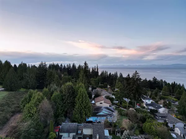 Sechelt, BC V7Z 0C1,5174 Radcliffe RD