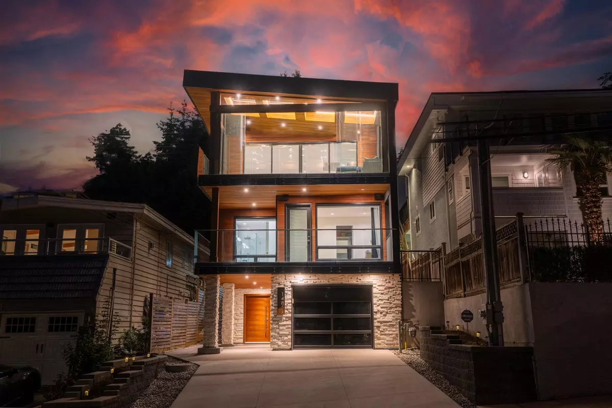White Rock, BC V4B 1X3,14857 Buena Vista AVE