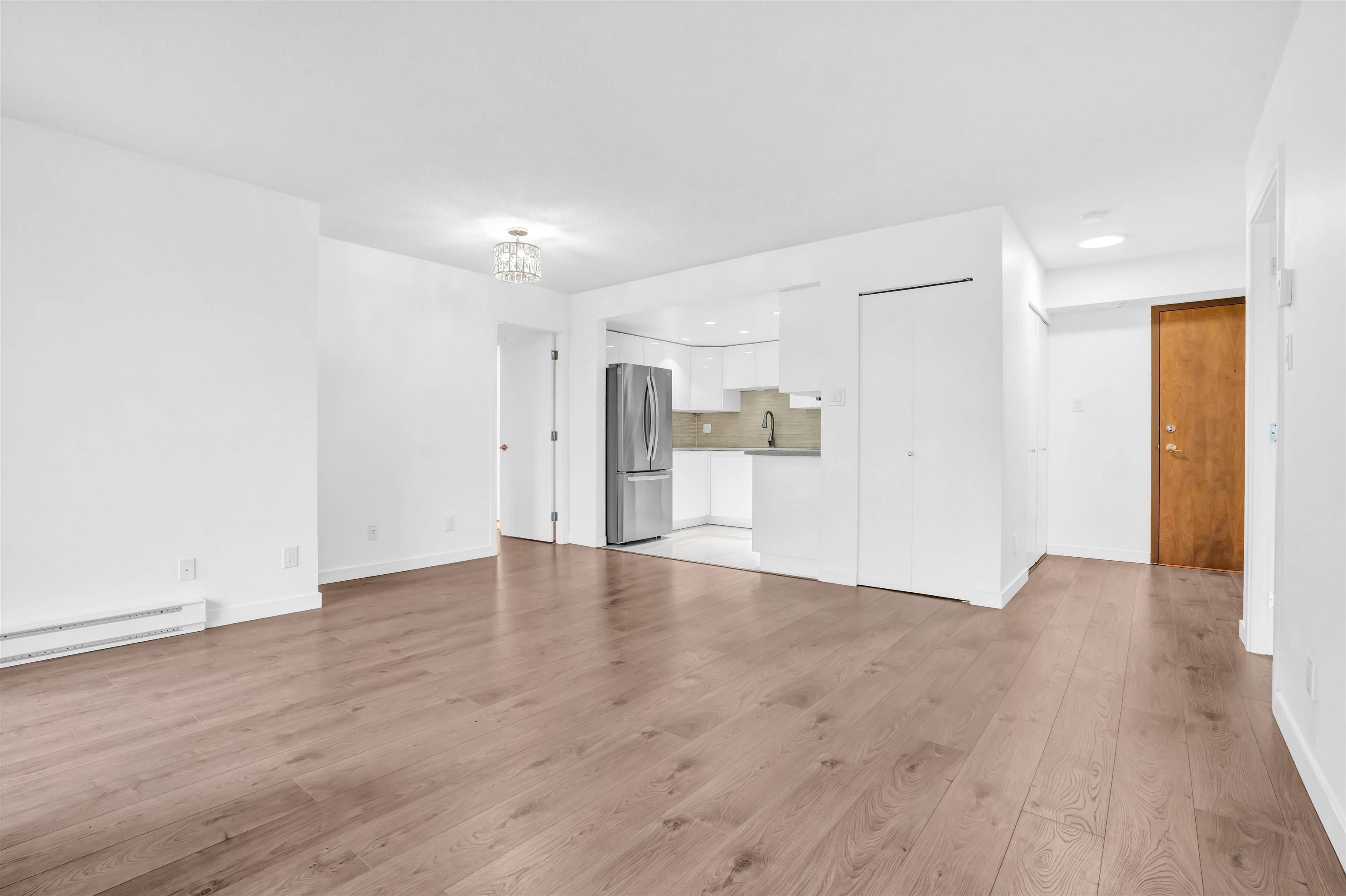 Vancouver, BC V6Z 2M9,1212 Howe ST #1802