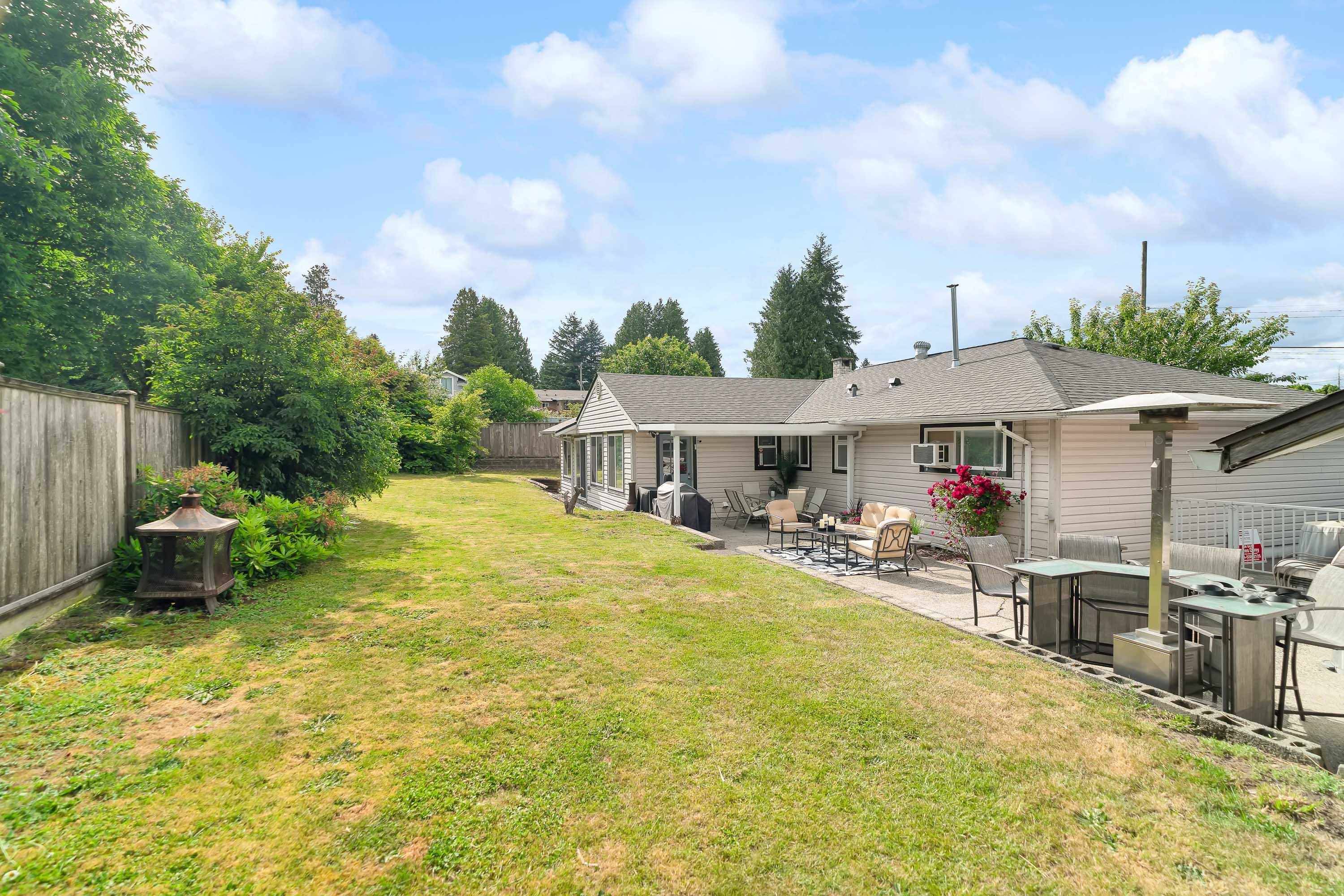Surrey, BC V3R 4V9,14848 Lark PL