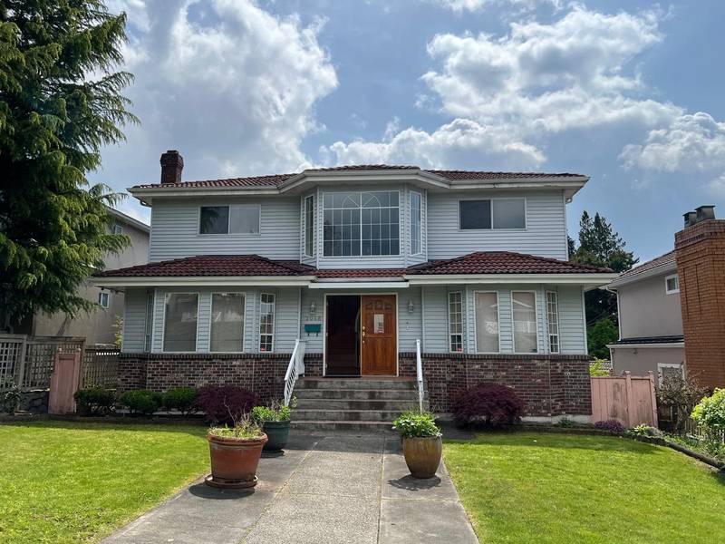 2068 Scarboro AVE, Vancouver, BC V5P 2L3