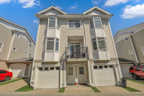 19551 66 AVE #22, Surrey, BC V4N 0Z5