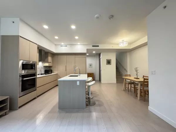 Vancouver, BC V5X 0H3,8180 Nunavut LN