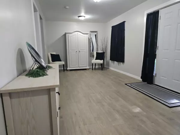 9957 Dewdney Trunk RD Mission, BC V4S 1K8