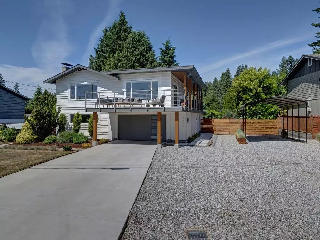 Sechelt, BC V7Z 0M8,6462 Samron RD