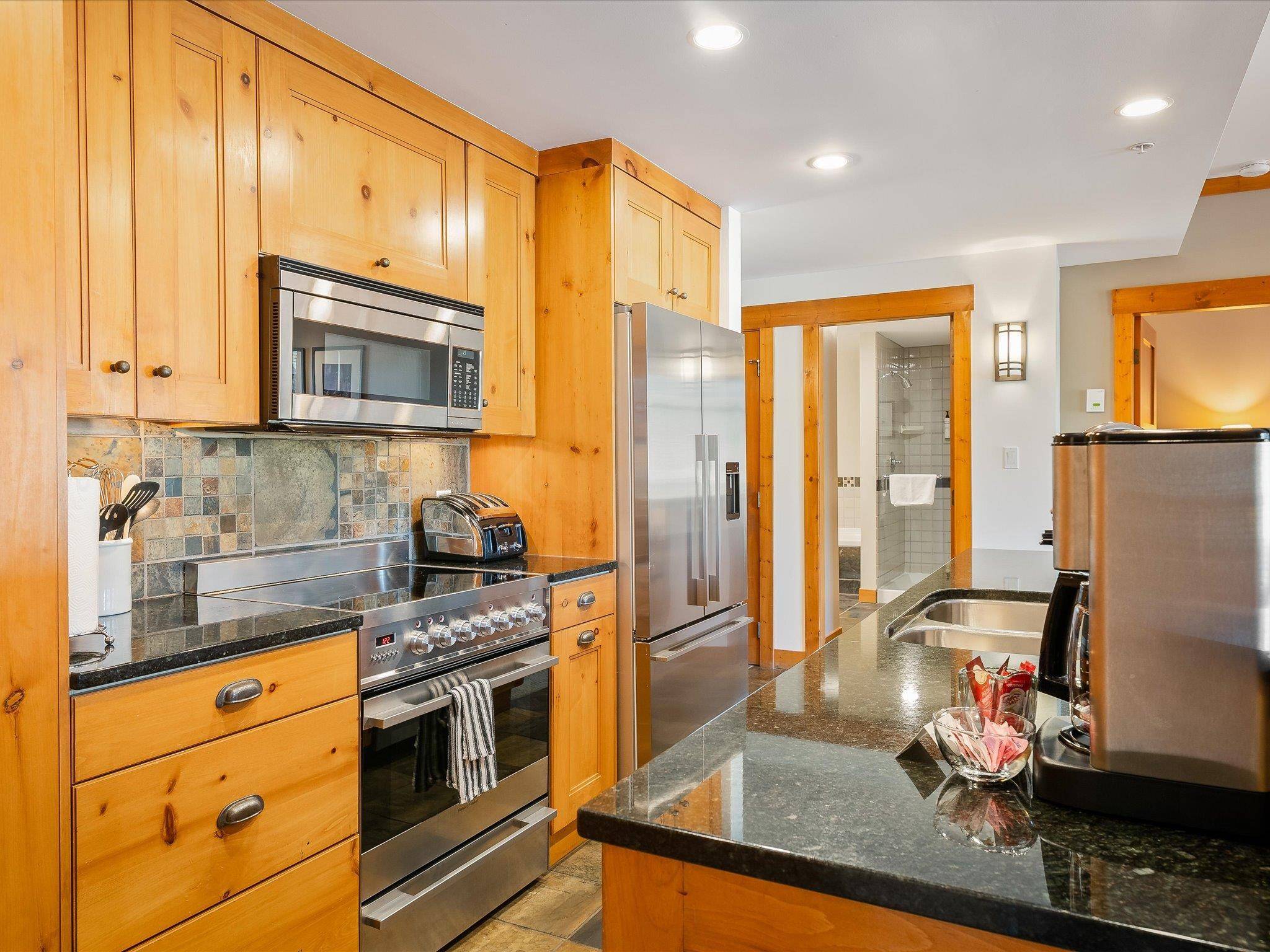 2202 Gondola WAY #524 Whistler, BC V8E 0M7
