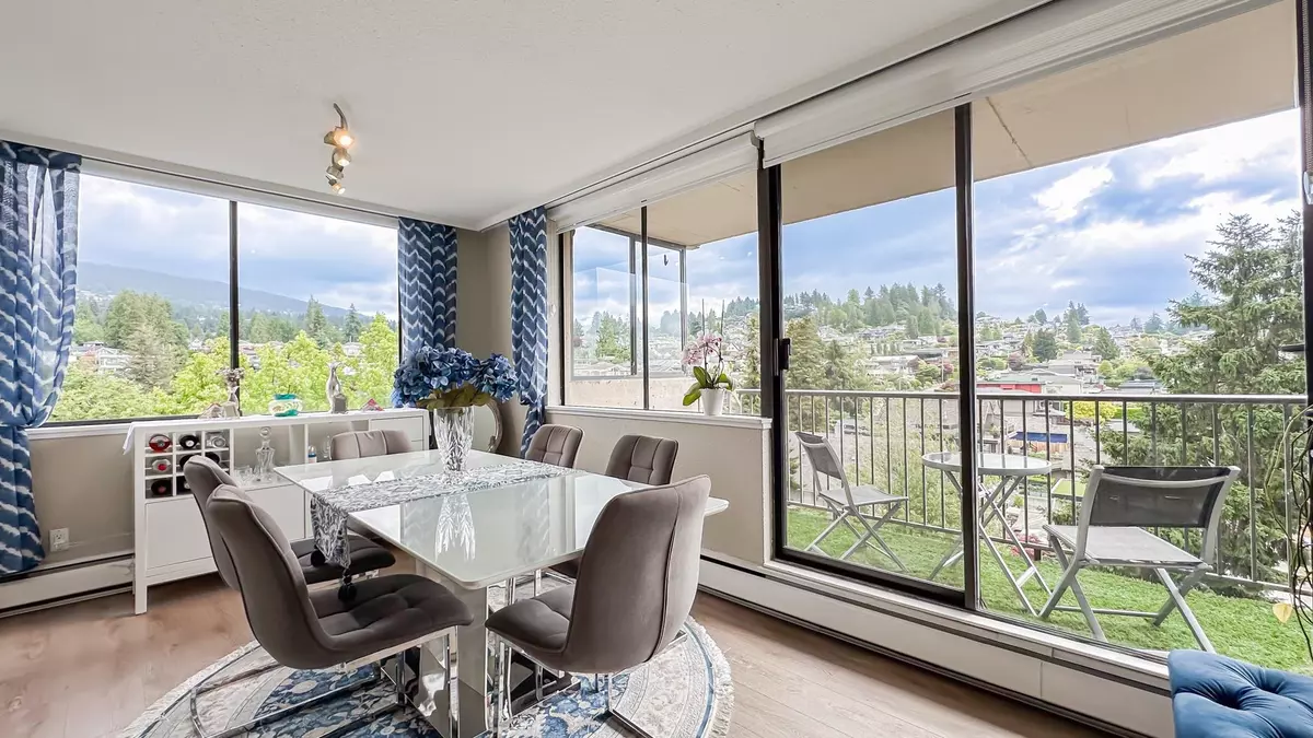 West Vancouver, BC V7T 2N8,555 13th ST #605