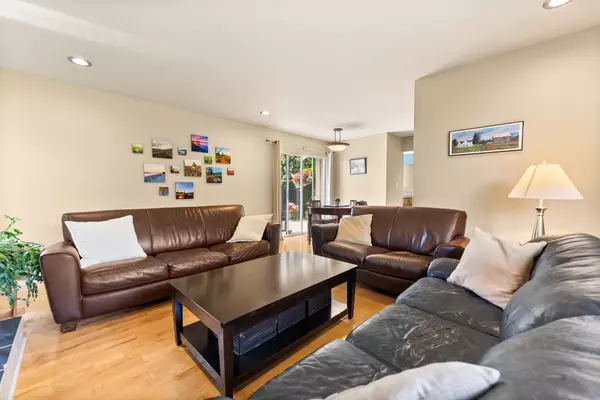 Richmond, BC V7A 2C9,9780 Pinewell CRES