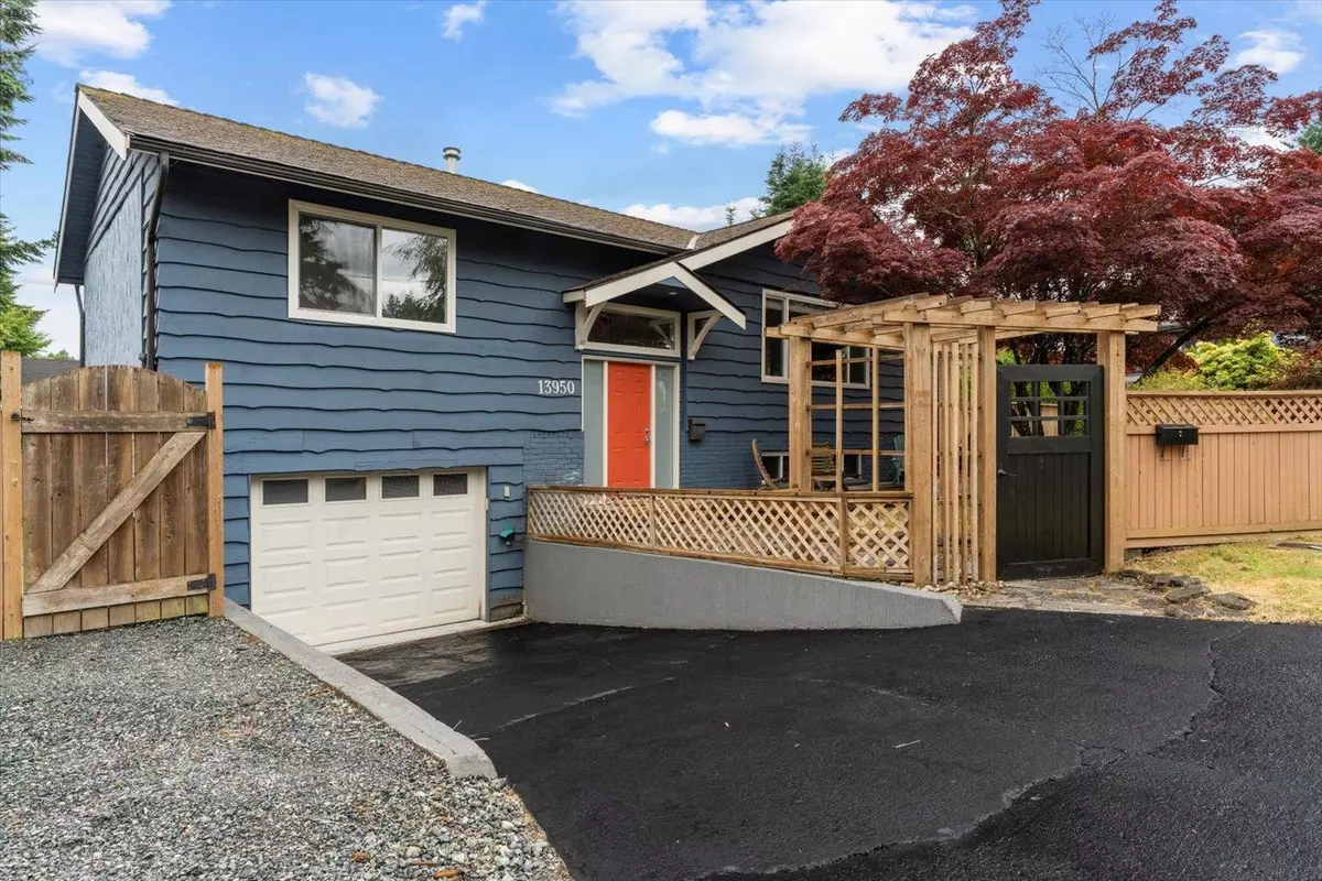 White Rock, BC V4B 2Z5,13950 Blackburn AVE