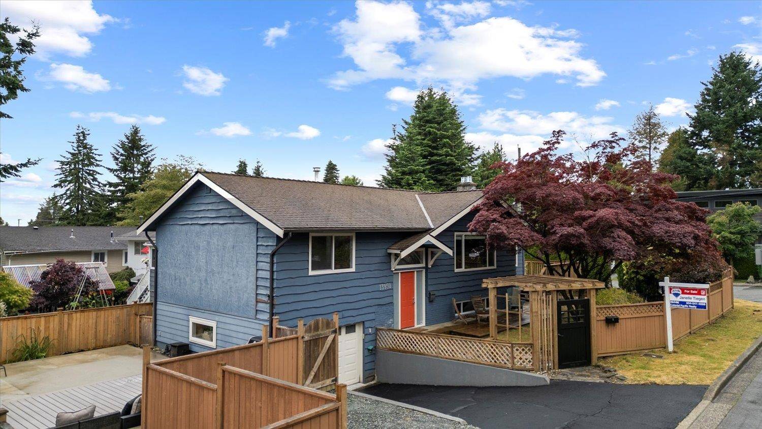White Rock, BC V4B 2Z5,13950 Blackburn AVE