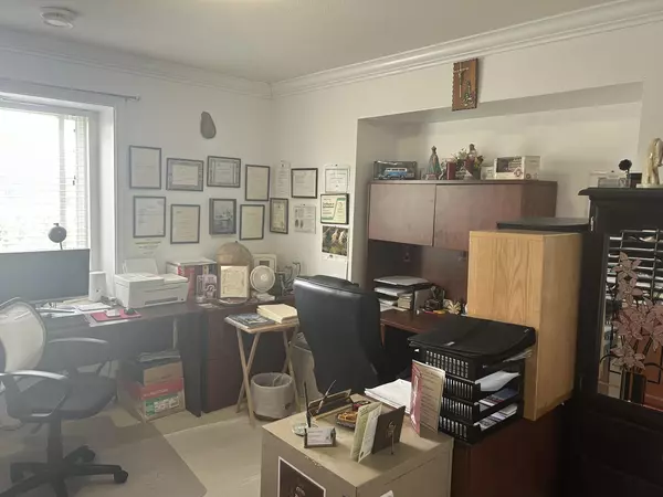 5133 Cecil Ridge PL Chilliwack, BC V2R 6A1