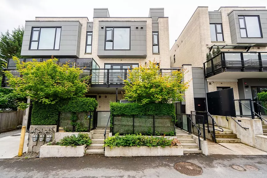 589 W King Edward AVE #2, Vancouver, BC V5Z 2C4