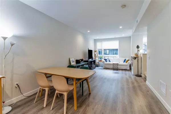 Port Moody, BC V3H 0N2,50 Seaview DR #19