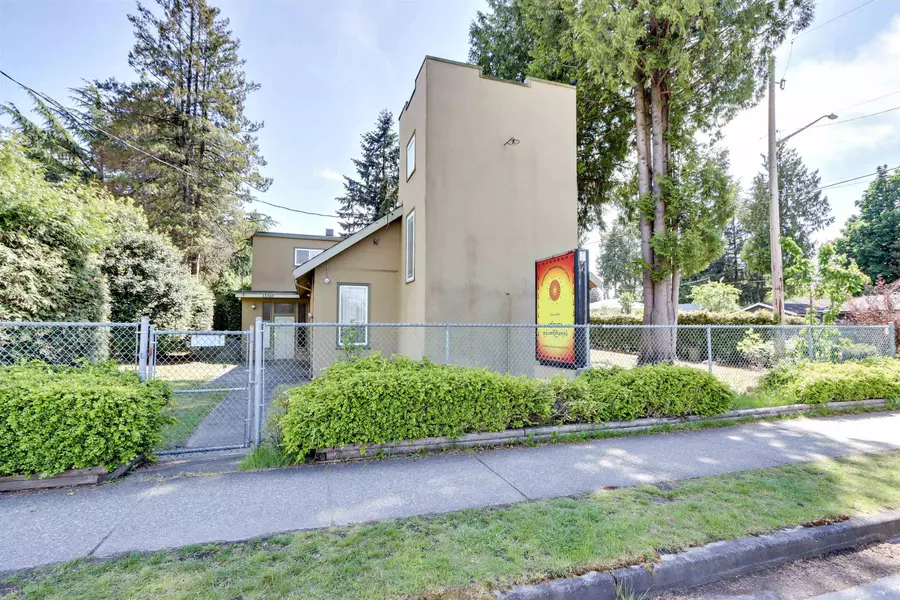 13260 108 AVE, Surrey, BC V3T 2J6