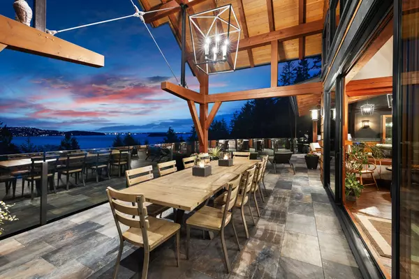 Bowen Island, BC V0N 1G1,800 Taylor RD