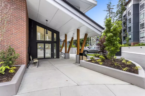 Surrey, BC V4P 0H6,3480 146a ST #518