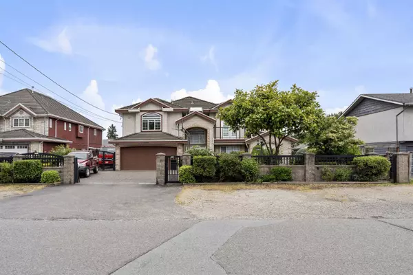 Surrey, BC V3V 2C8,12257 97th AVE