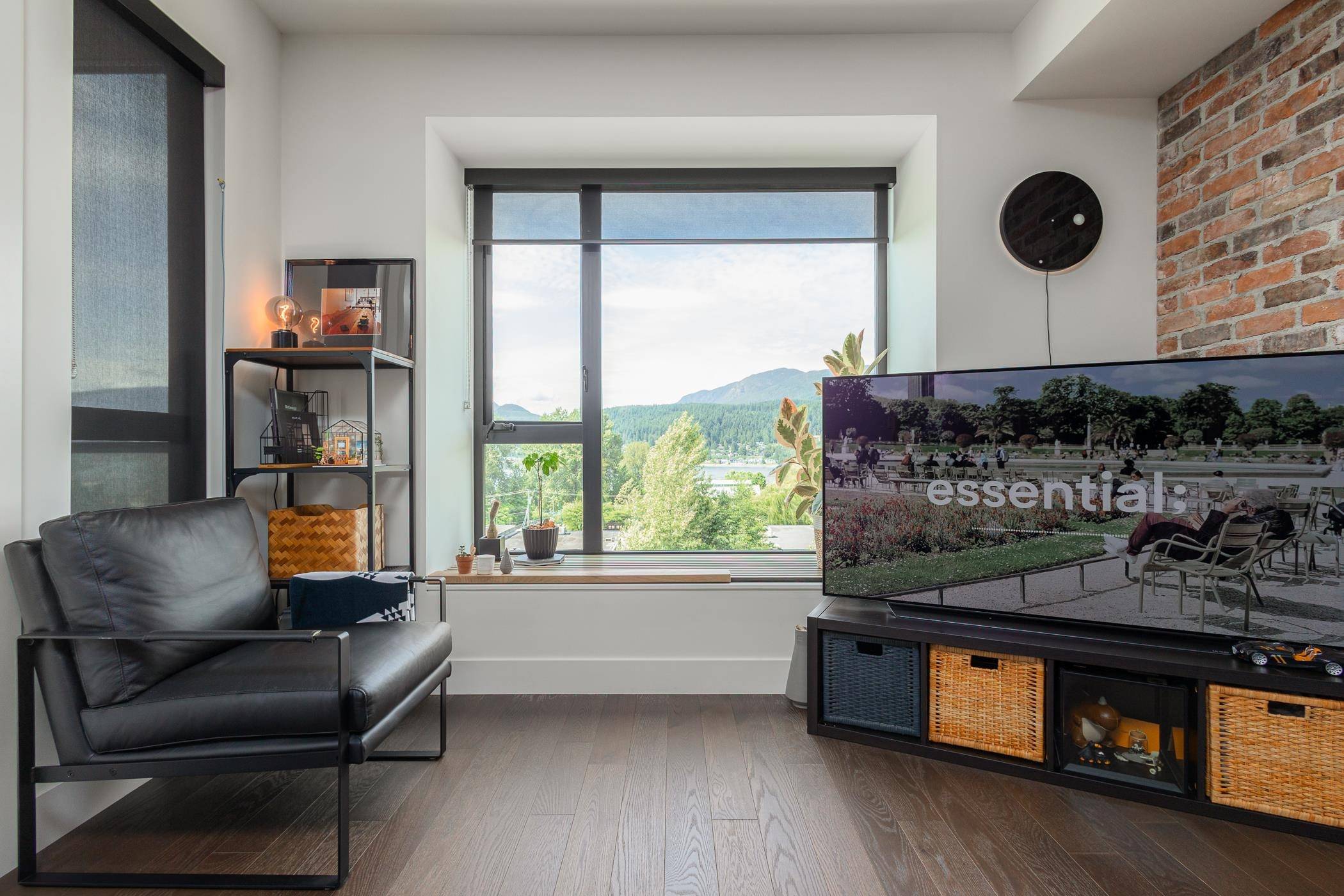 Port Moody, BC V3H 0K7,83 Moody ST #505