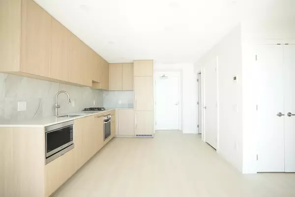 626 Claremont ST #1503, Coquitlam, BC V3J 3T4
