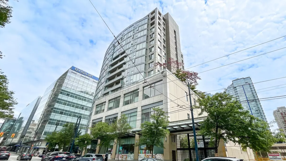 Vancouver, BC V6B 1L7,822 Seymour ST #809