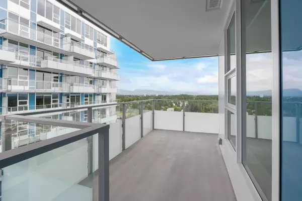 13768 100 AVE #3302 Surrey, BC V3T 0V2