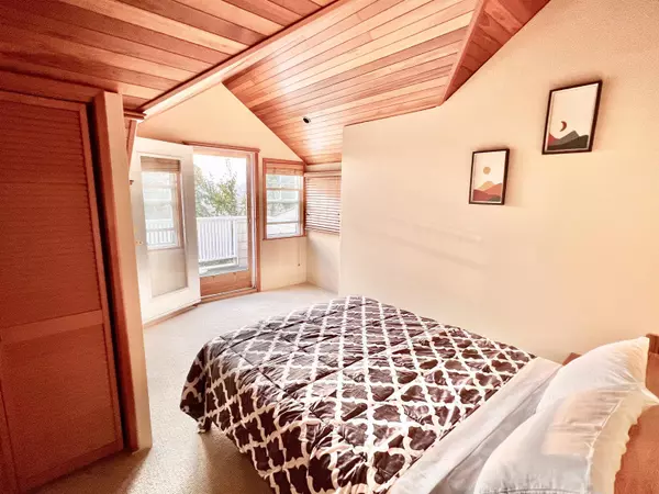 Surrey, BC V3V 5A3,10500 125a ST