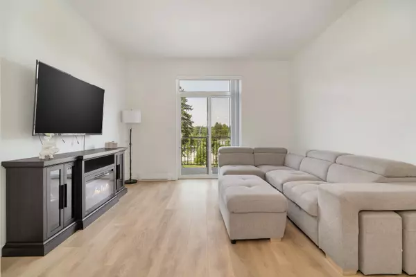 15235 Sitka DR #99 Surrey, BC V3S 0A9