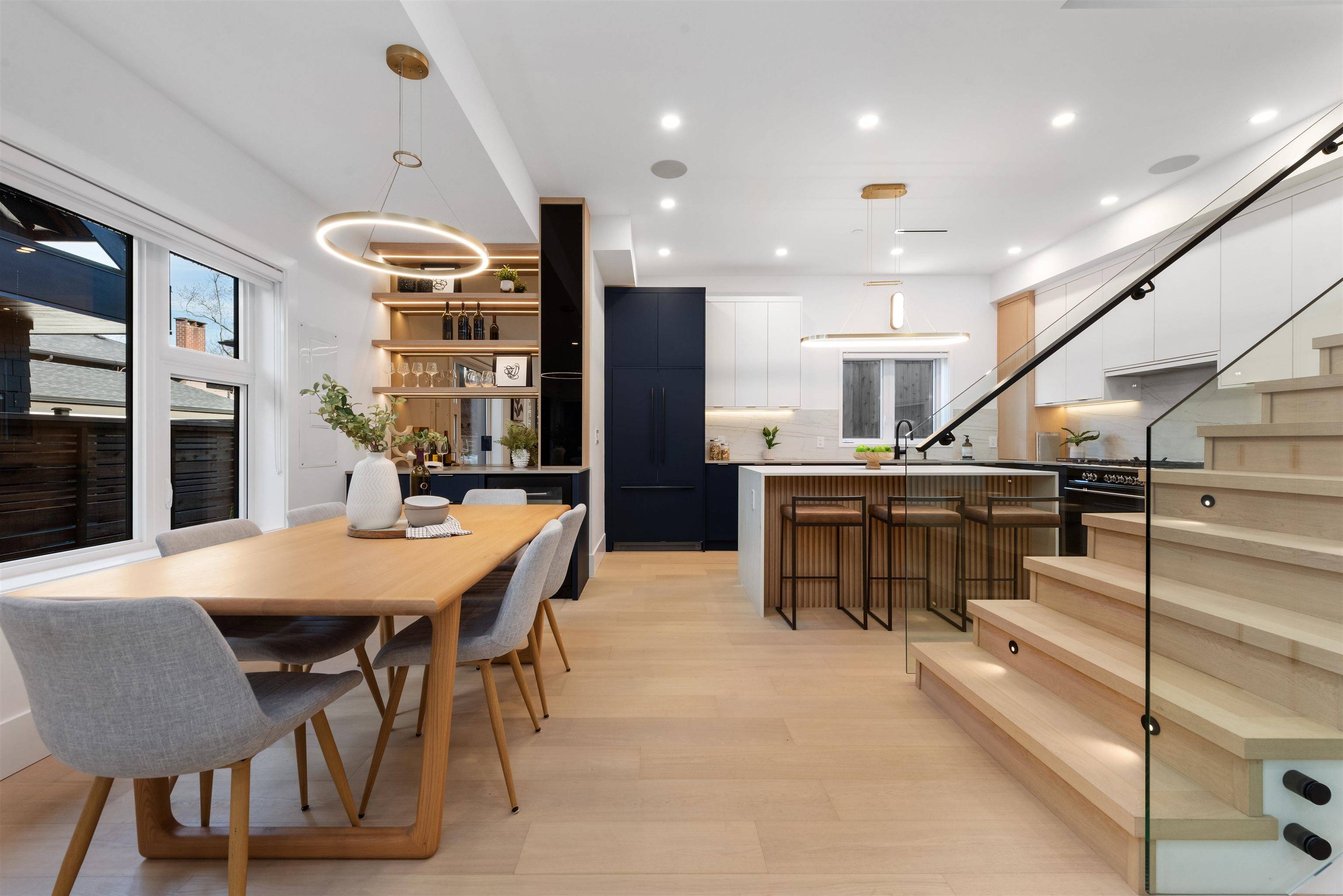 Vancouver, BC V5V 2Z8,373 E 33rd AVE #4