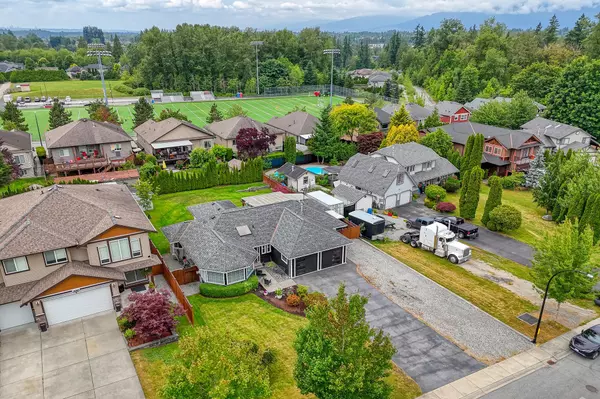10579 245b ST, Maple Ridge, BC V2W 1G5