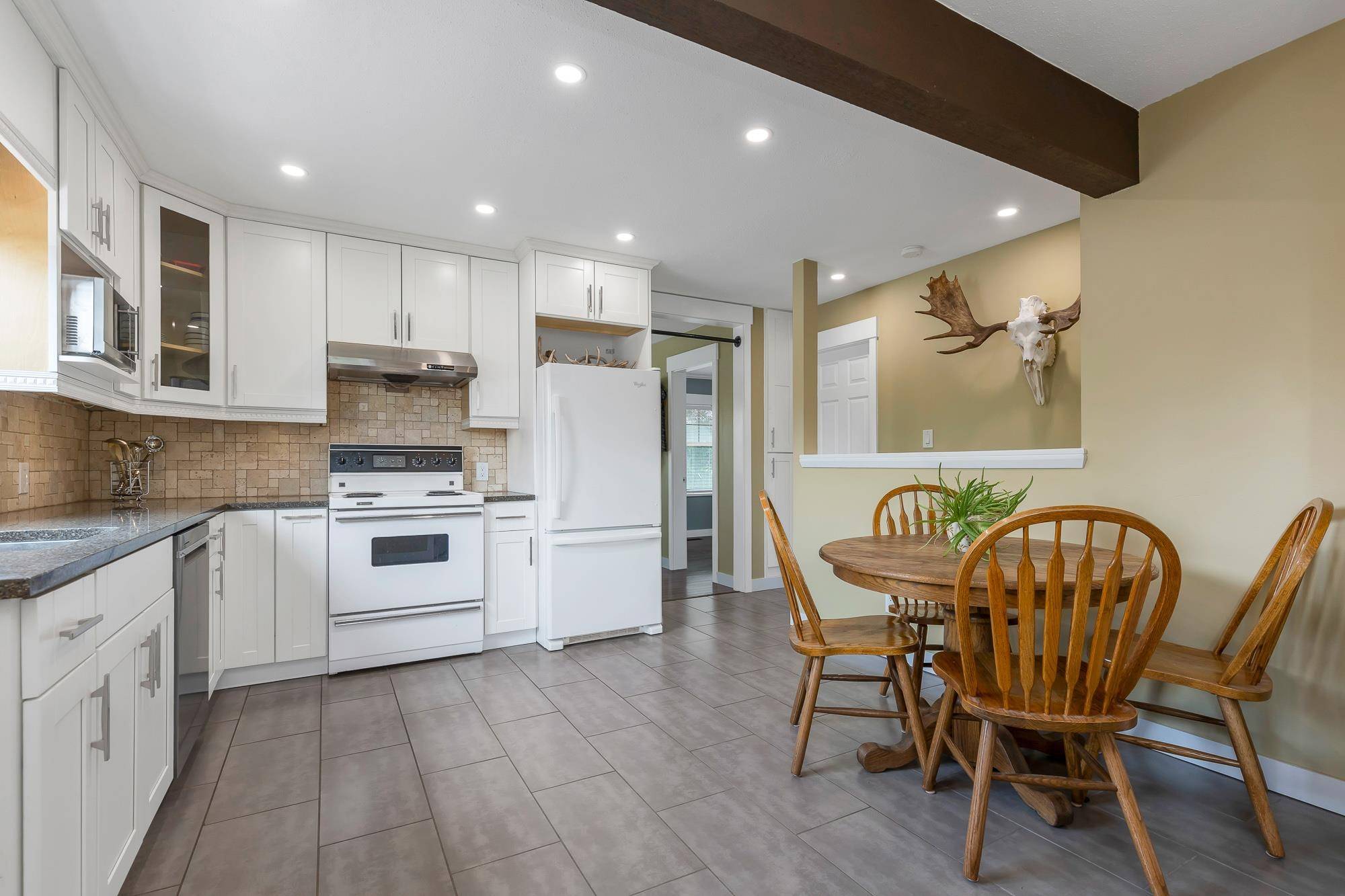 Maple Ridge, BC V2X 1H8,20214 Wanstead ST