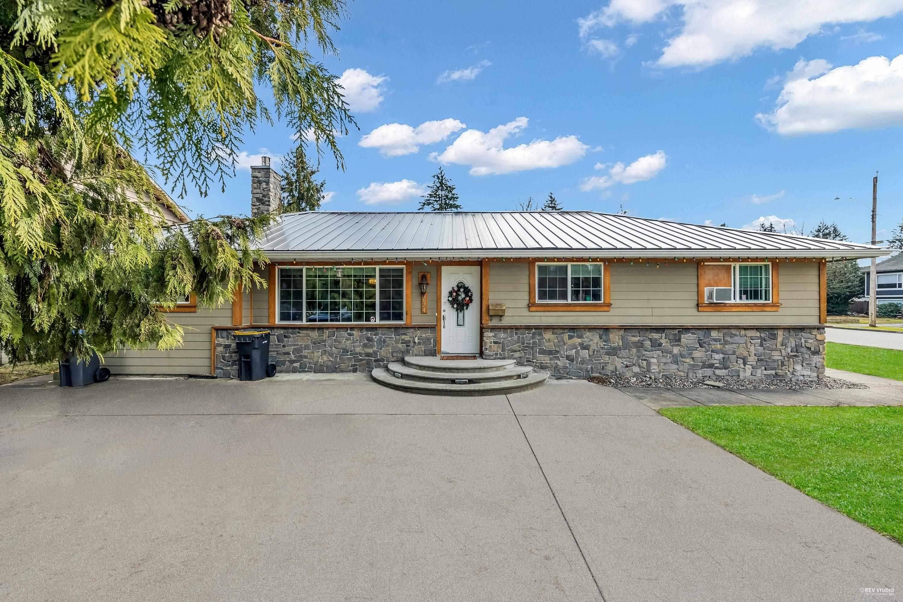 Port Coquitlam, BC V3B 4J8,3624 Flint ST