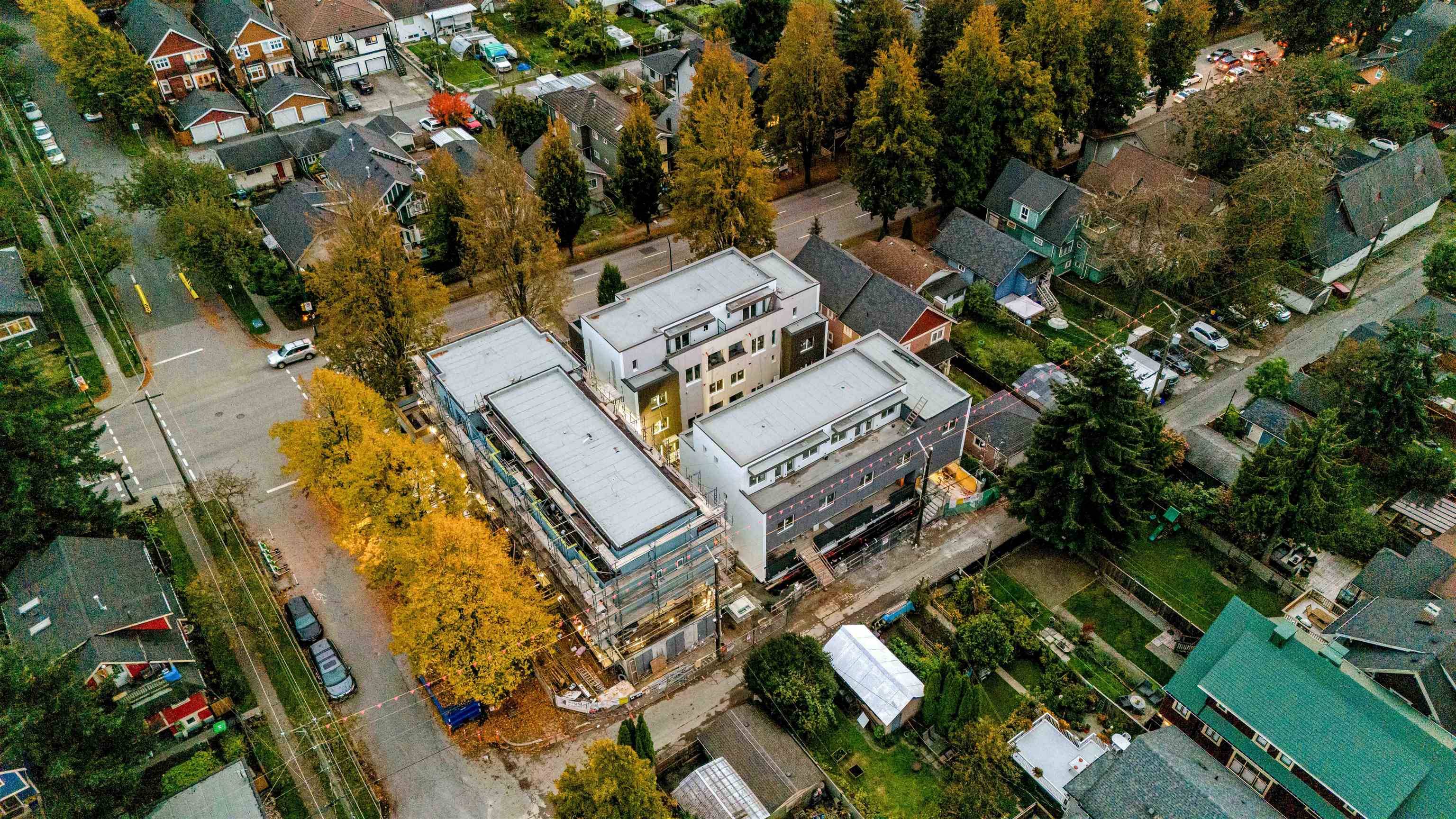Vancouver, BC V5N 1B6,2069 E 1st AVE
