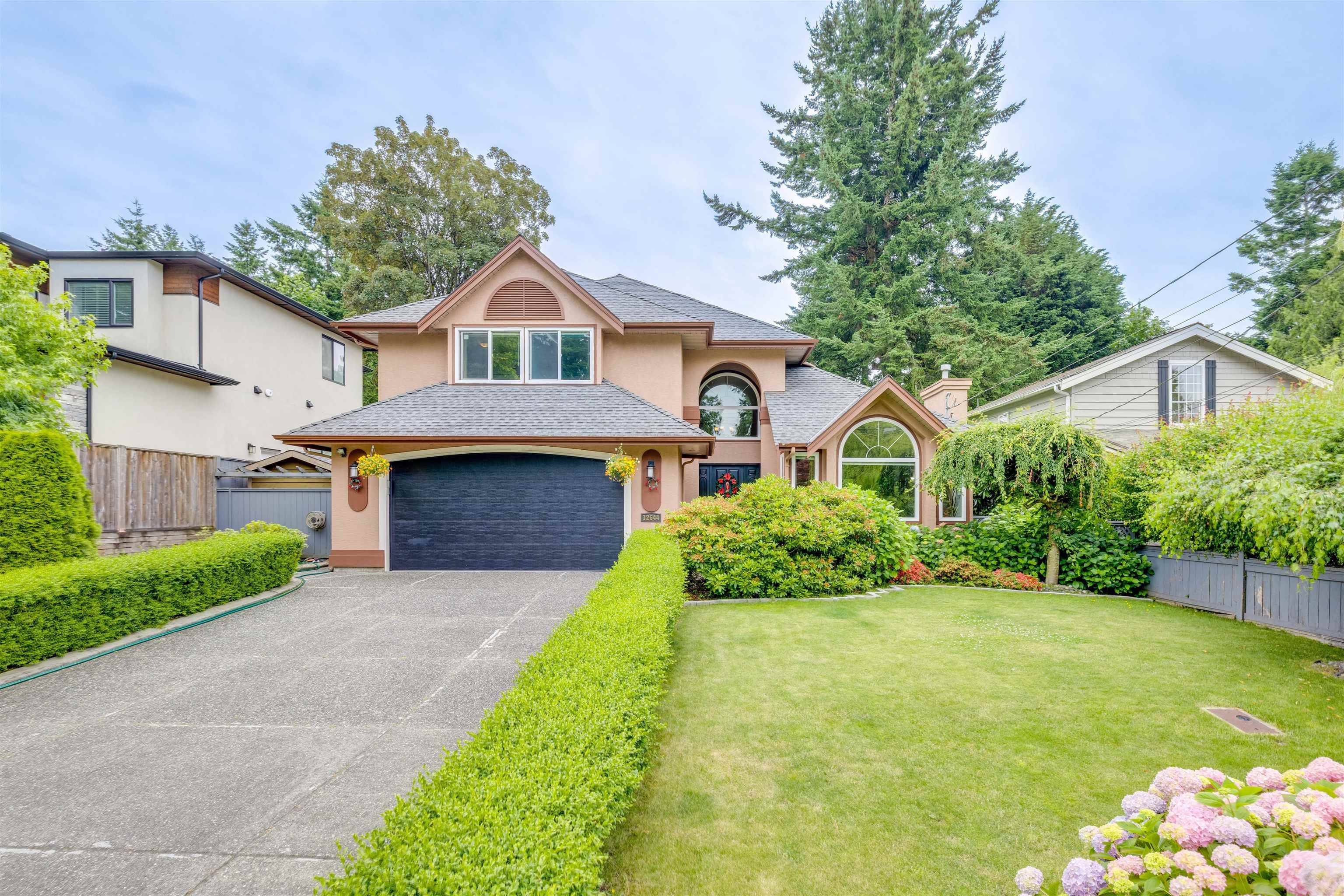 12644 27a AVE, Surrey, BC V4A 2N3